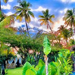 MAJO LOUNGE dans un jardin tropical à 5 min de la mer Caraïbe