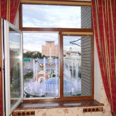 KyivHome with view on Inpedendence Square Khreshchatyk