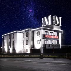 Hotel M