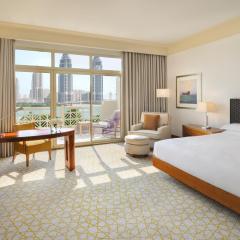 Grand Hyatt Doha Hotel & Villas