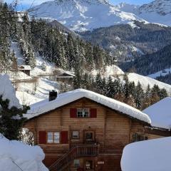 Bambi Lodge Ferienwohnung auf knapp 1400 m nahe Arosa