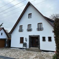 Schöne Ferienwohnung im Landhaus