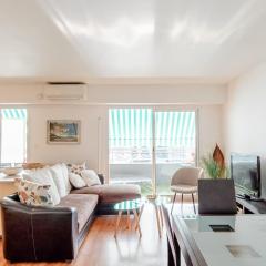 Bright 2 Bed Apt in Cannes, 10 min to Palais