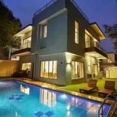 IN 4BHK VILLA LONAVALA