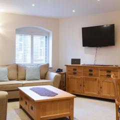 Air Maison - Secluded High End 2 Bedroom in Southsea FREE Parking