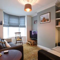 Air Maison - Stylish 2 Bedroom - Short walk to Southsea