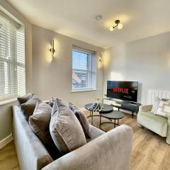 Harrogate House Apt 4 - Cheltenham Parade Loft