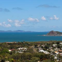 Bella Vista - Spectacular Ocean Views & Continental Breakfast