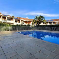 Spacious nest with terrace and shared pool