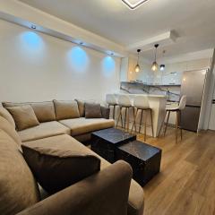 Elois Luxury Apartment