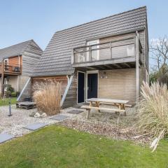 Comfortabel vakantiehuis in watersportdorp Grou