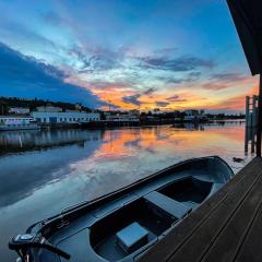 Houseboat Benjamin - Houseboats Benjamin & Franklin