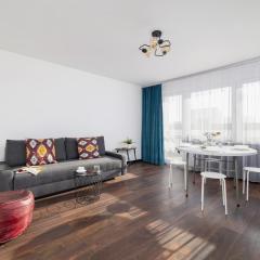 Comfortable Two-Bedroom Apartment Strzelców by Noclegi Renters