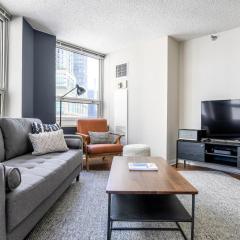 River N 1BR w Gym Pool nr Magnificent Mile CHI-269