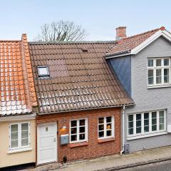 1 Bedroom Awesome Home In Middelfart