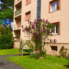 GRAND PARIS, private parking, balcony and metro, 24 hours self checking