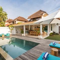 2 BDR villa, walking distance to Seminyak beach.