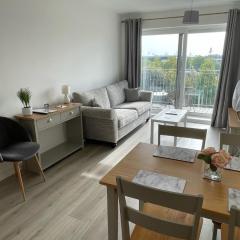 Balcony Apartment - Views Of Etihad Stadium - Near CoOp Live Arena - Free Parking