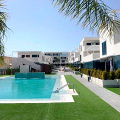 Palmview Poolside Heaven in Turquesa del Mar