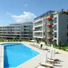 Sun Wave Sea and Pool View