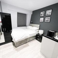 Letzi Private En-Suite In Harrow