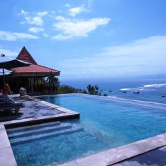 Lembongan Cliff Villas