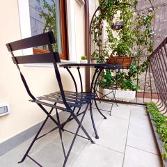 LE RONDINI - Courtyard apartment with balcony & terrace