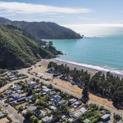 Marine Sounds - Rarangi Holiday Home