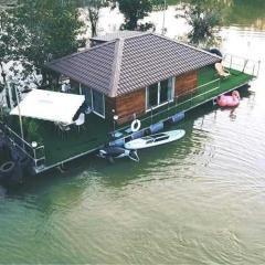 บ้านกลางโดม Baan Klang Dome