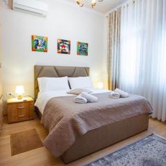 Tirana Center Apartment - Zogu I Boulevard