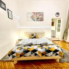 Small Cosy Apartment near the famous WESTEND City Center