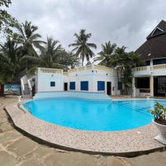 KIVULI VILLAS DIANI