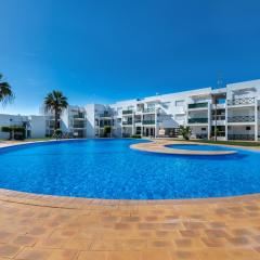 Sun Lovers Altura T1 Pool & Balcony