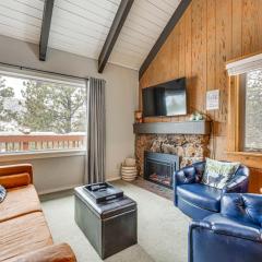 Cozy Estes Park Condo with Balcony and Fireplace!