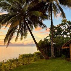 Pae Miti Beach house - white sand beach - Tahiti - 7 people