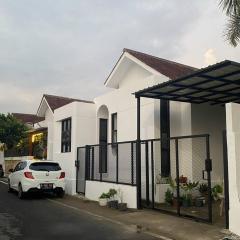 Strategic and comfortable house in Mataram Lombok