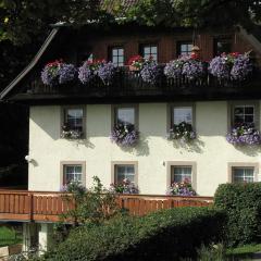 Hirschlehaus - Ferienwohnung Seebachtal