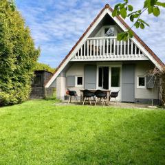 Olivia 6pers House with a private garden close to the National Park Lauwersmeer