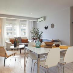 LetsGo Diagonal Avenue Apartment