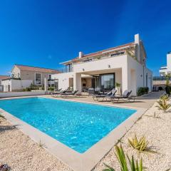 Luxury Villa Kaia with heated pool and SPA