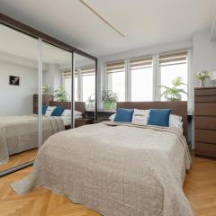 Salezego Apartment near PGE Narodowy Warsaw by Noclegi Renters