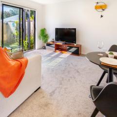 1 Bedroom Gem with Hagley Park at your doorstep