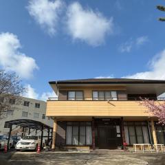 一棟貸しの宿 貸別荘 水戸ハウス Vacation Rental Mito House 玄関横のキーボックスの暗証番号はご予約後に宿からのメッセージ欄にてご確認下さい