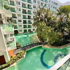 PALM & POOL VIEW 1 Bedroom in Amazon Residence