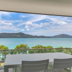 Lagoon Beachfront Lodge 202 on Hamilton Island by HamoRent