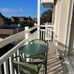 CABOURG - 2 PIÈCES avec Balcon et parking- Hyper Centre et Plage