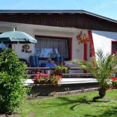 Ferienhaus für drei Personen mit Terrasse