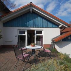 Ferienhaus in Rothhelmshausen mit Grill, Terrasse und Garten