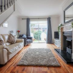 GuestReady - Coastal Charm near Sandymount Beach