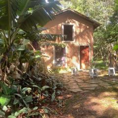 Chalé na Floresta- Cachoeira da Lua